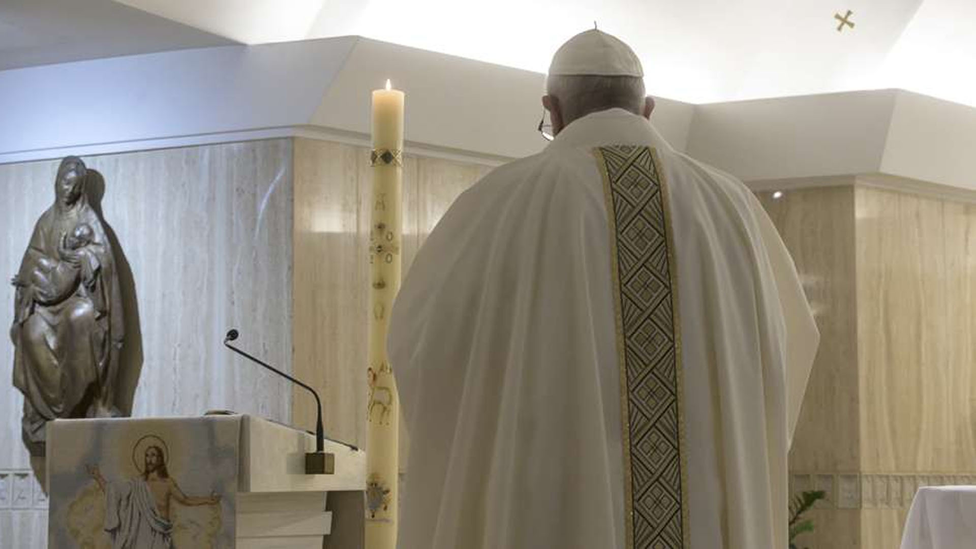 Papa Francisco pide a políticos buscar el bien de los países, no el de partidos