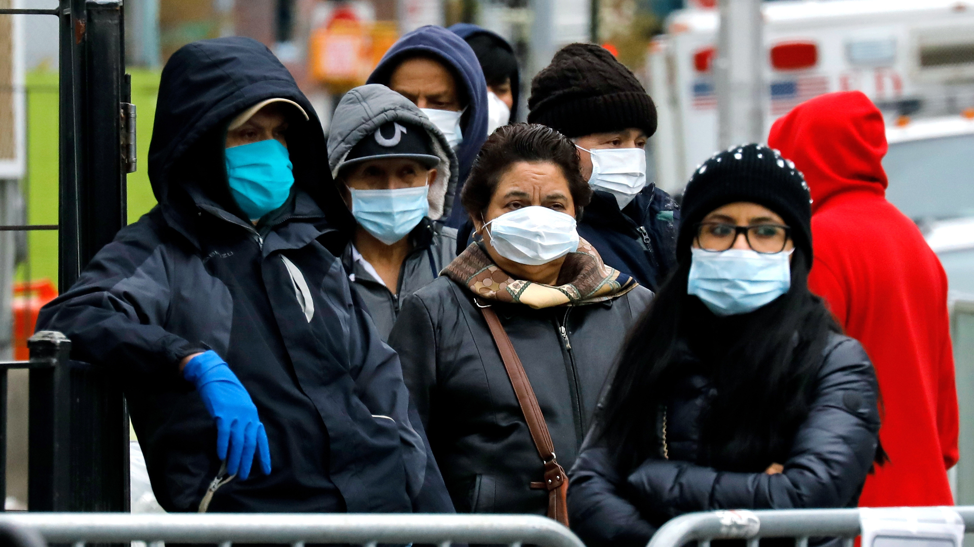 EE.UU. analiza decretar uso generalizado de mascarillas ante COVID-19
