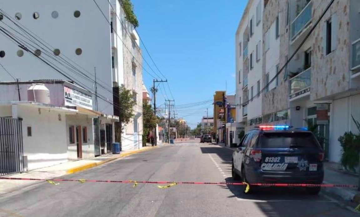 Permanece cerrado centro de Playa del Carmen por COVID-19