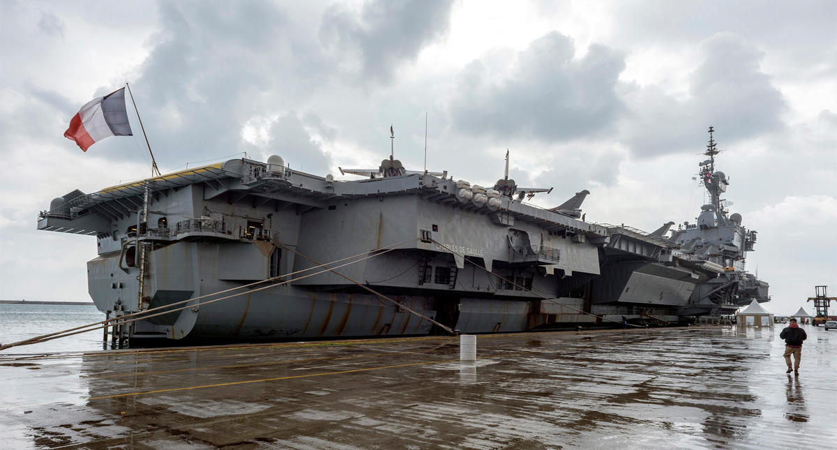 Detectan 50 casos de COVID-19 en portaaviones francés Charles de Gaulle