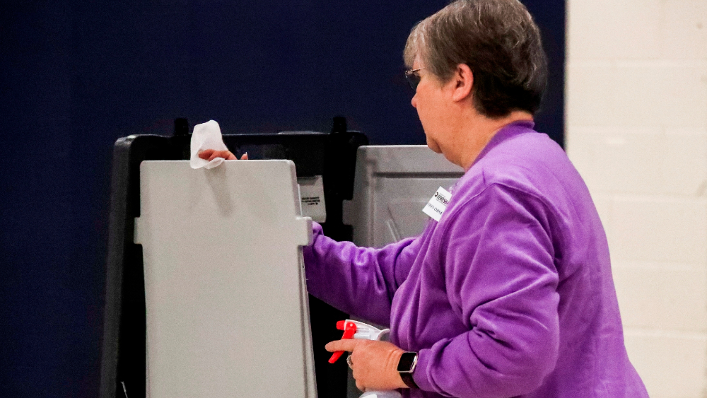 Comienza elección primaria en Wisconsin a pesar de la pandemia de COVID-19