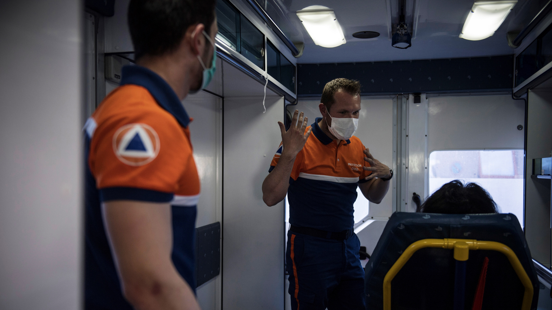 Suman más de 13 mil muertos por COVID-19 en Francia