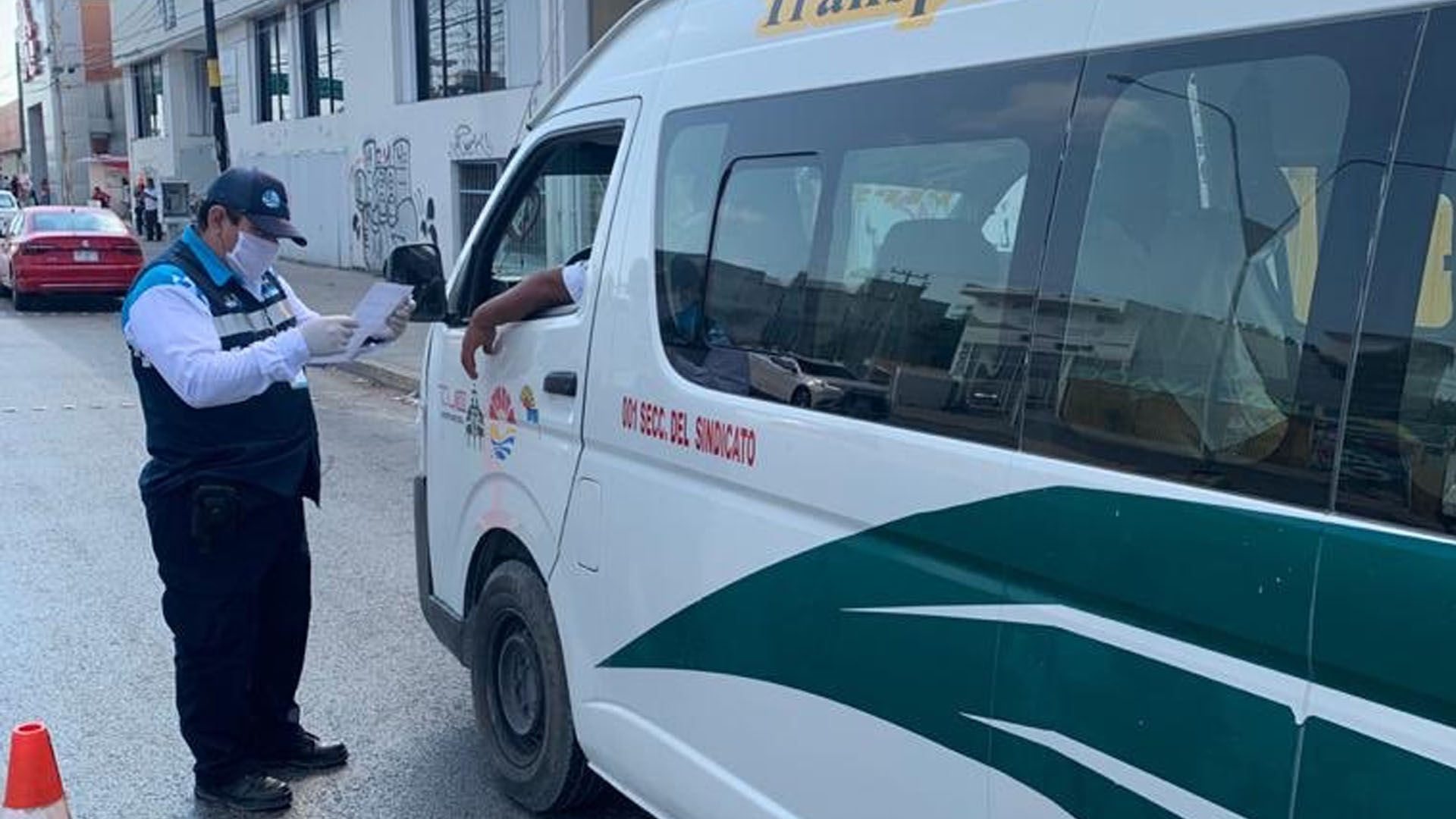 Prohíben en Quintana Roo circulación de vehículos con placas de otros estados