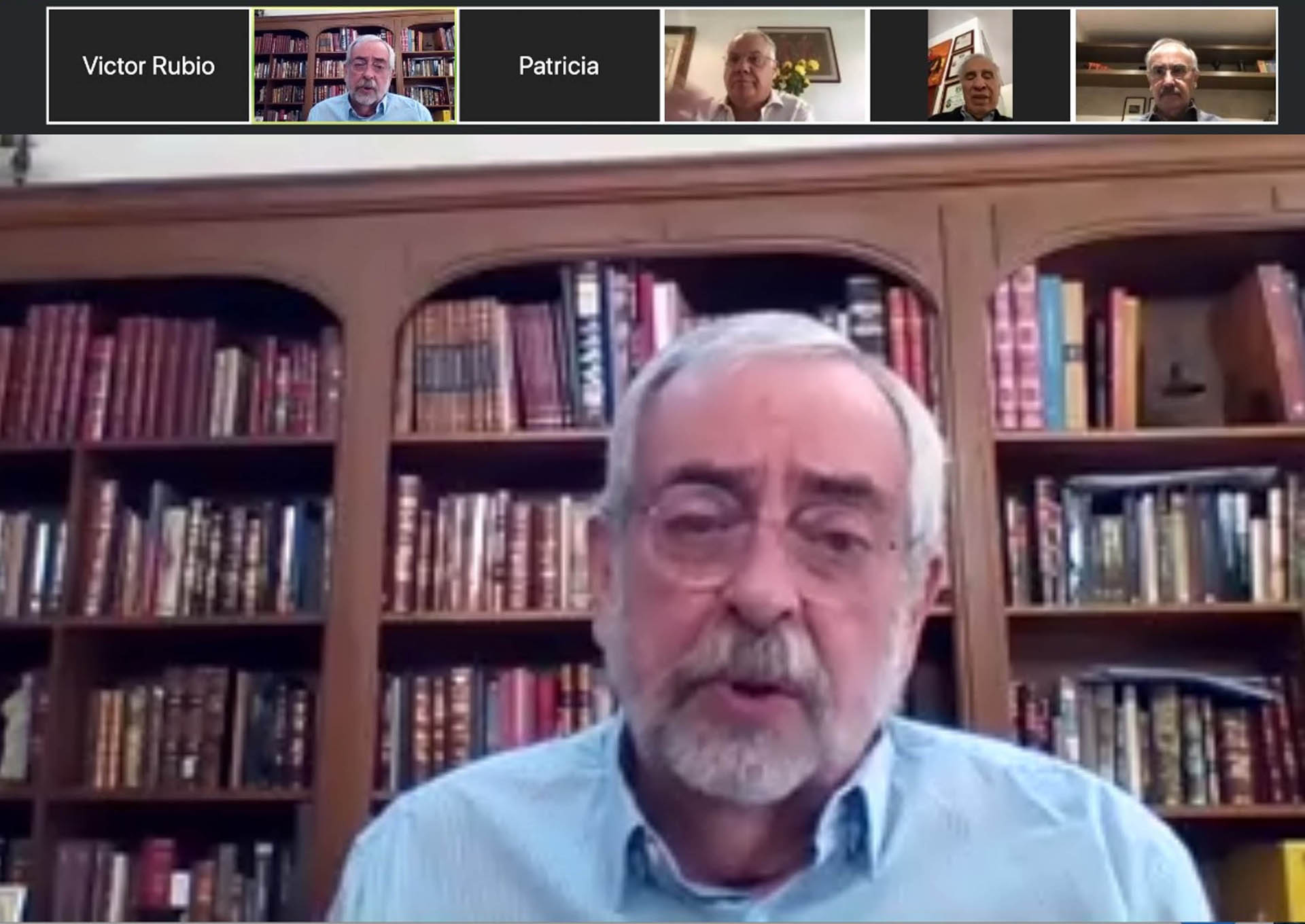 Rector de la UNAM entrega 4 mil 500 kits de protección a médicos residentes - rector-enrique-graue-en-videoconferencia-por-donacion-de-kits-contra-covid-19-a-residentes-de-la-unam