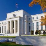 Fed recorta la tasa en un cuarto de punto, para ubicarla entre el 3.5 % y el 3.75 %
