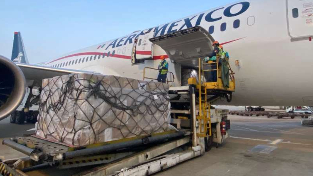 Parte desde China séptimo vuelo de Aeroméxico con insumos médicos para atender COVID-19