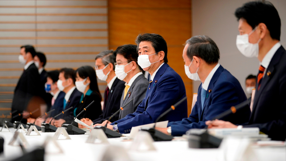 Japón aprobaría tratamiento contra COVID-19 en menos de una semana