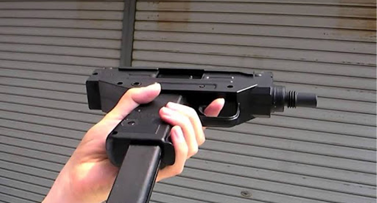 Detienen a tres tras robar tienda y chocar durante persecución en Coyoacán Detienen a tres tras robar tienda y chocar durante persecución en Coyoacán