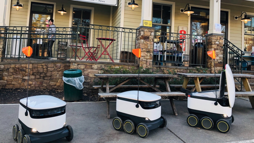 #Video Supermercado en EE.UU. utiliza robots de reparto ante contingencia