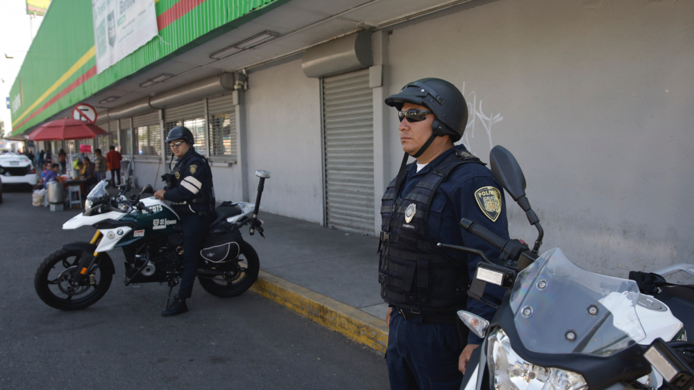 AMLO advierte a saqueadores de tiendas que aplicará la ley