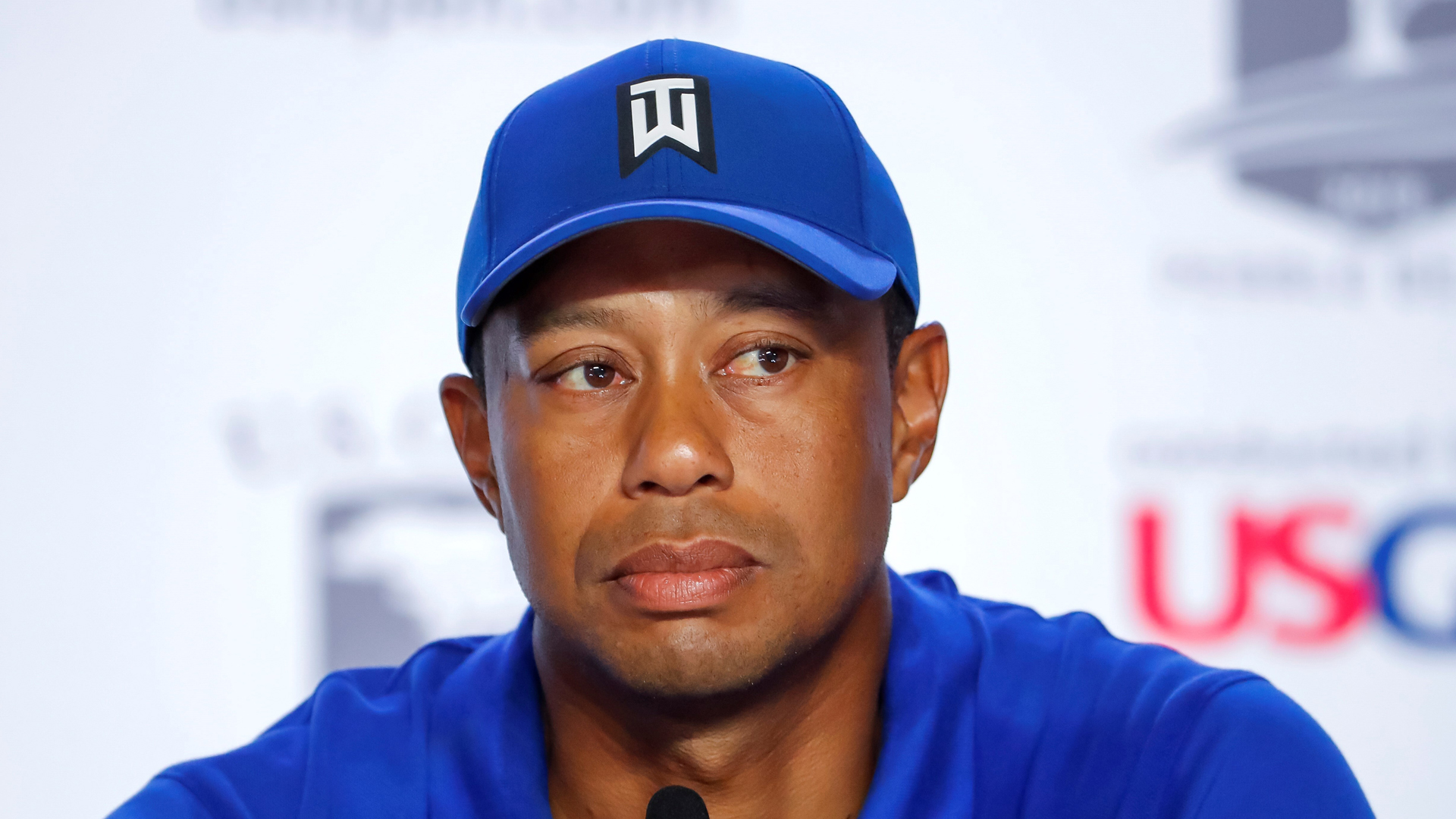 Demandan a Tiger Woods y a caddie por incidente en torneo