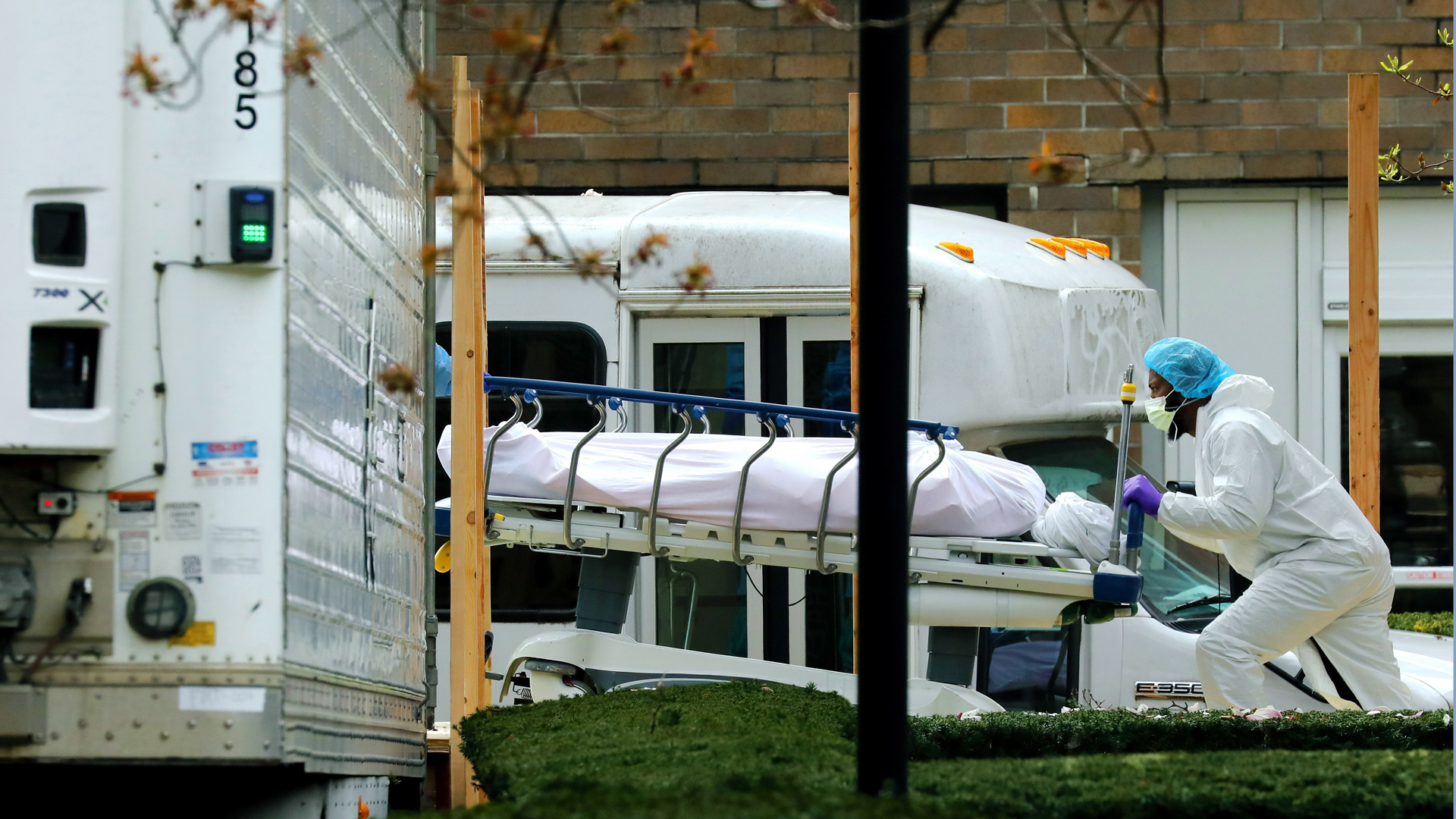 Nueva York se acerca a las 10 mil muertes por coronavirus