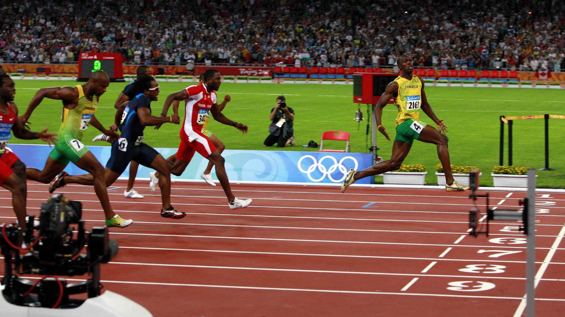 Usain Bolt compara distanciamiento social con récord que impuso en 2008