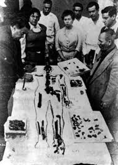 Eulalia Guzmán - 2-2