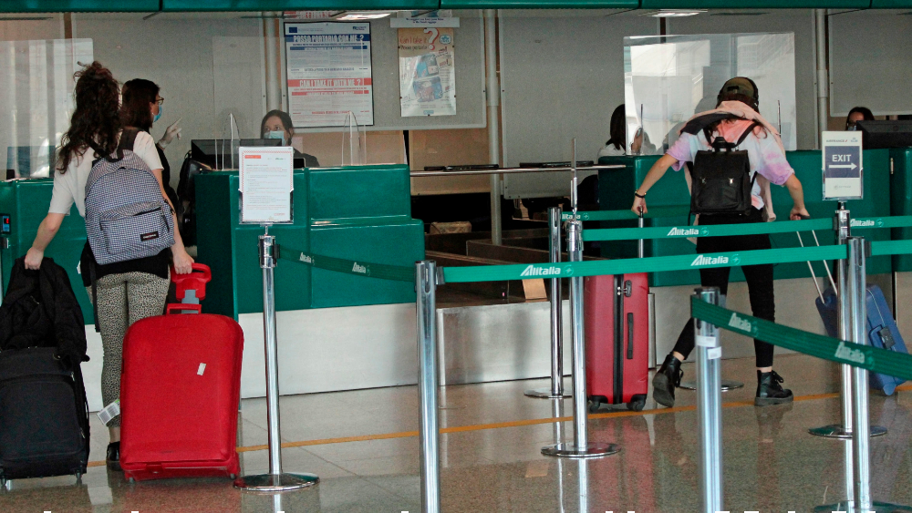 Italia reabrirá sus aeropuertos el 3 de junio tras cierre por COVID-19
