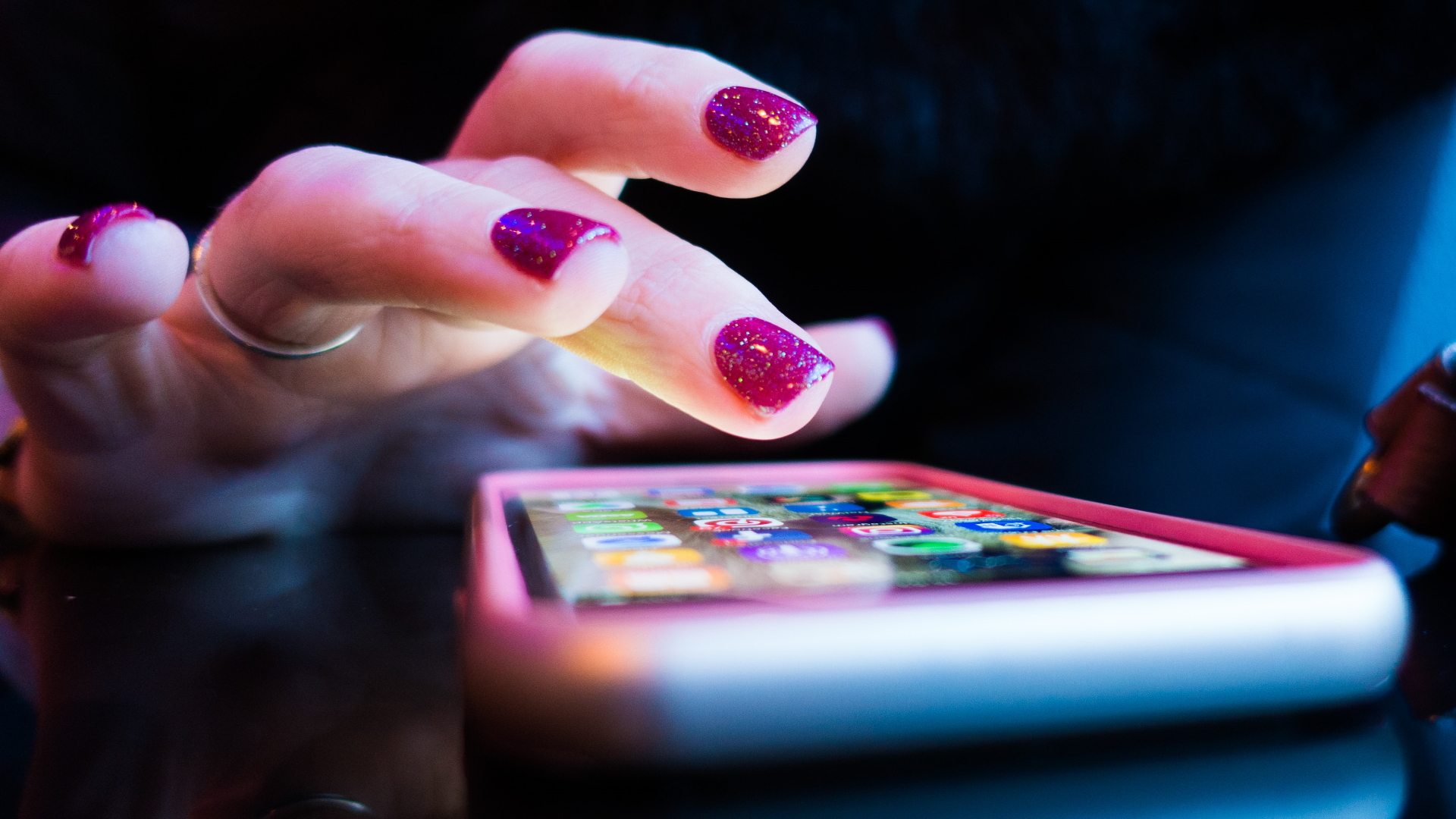 Sector comercial ofrece aplicación a tiendas locales para ventas en línea