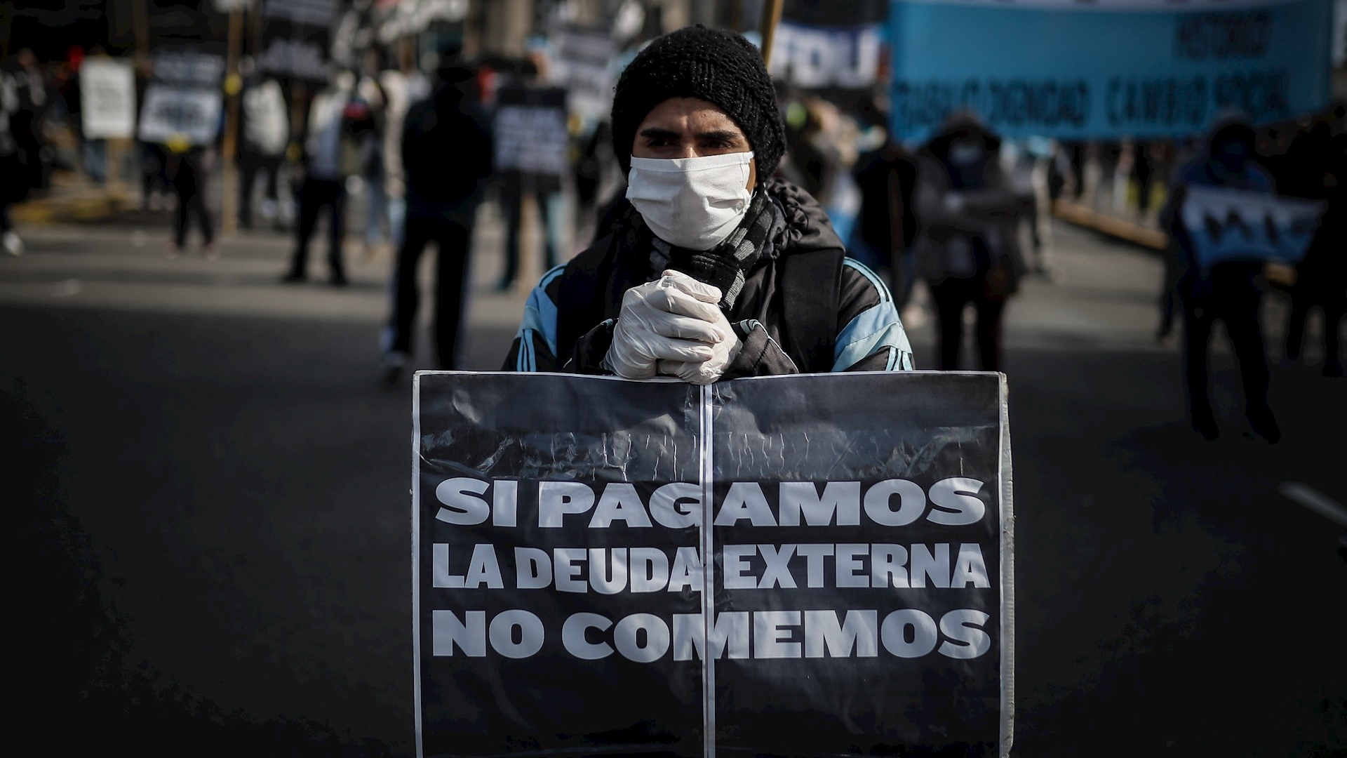 Argentina entra en “default técnico” tras incumplir pago de intereses