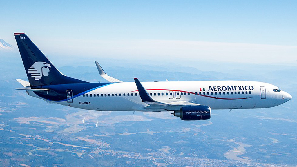 Aeroméxico trabaja con autoridades para normalizar sus operaciones en AICM