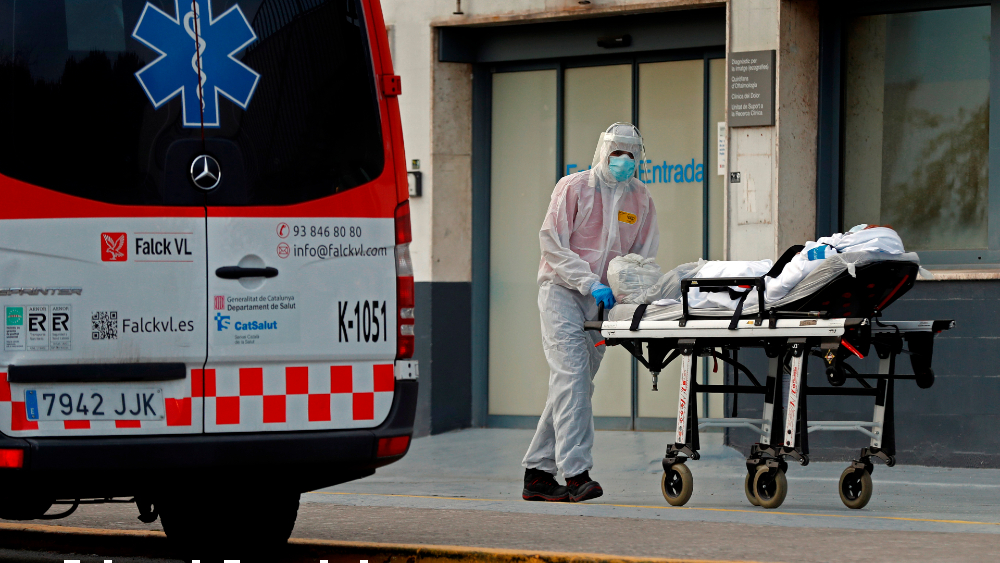 Contagios por COVID-19 caen en España al nivel más bajo desde el 9 marzo