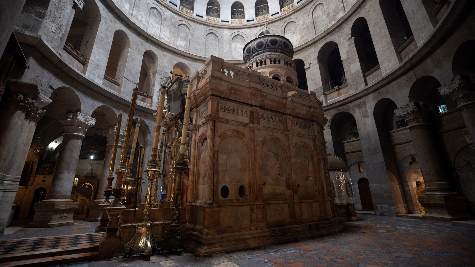 Reabren a fieles Santo Sepulcro de Jerusalén - basilica-del-santo-sepulcro
