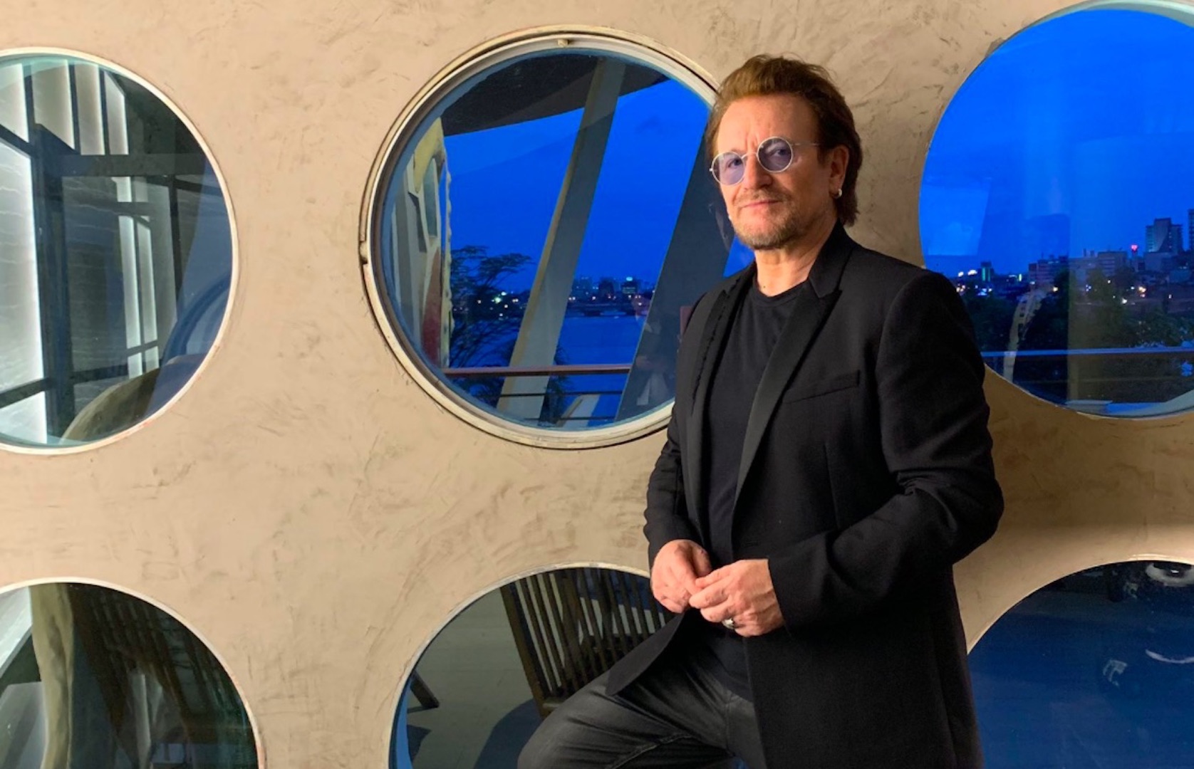 Bono celebra su cumpleaños 60 con canciones que le salvaron la vida Bono celebra su cumpleaños 60 con canciones que le salvaron la vida