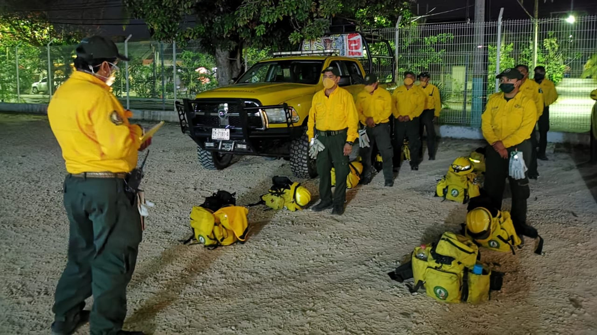 Brigadistas trabajan para sofocar 11 incendios forestales en Quintana Roo