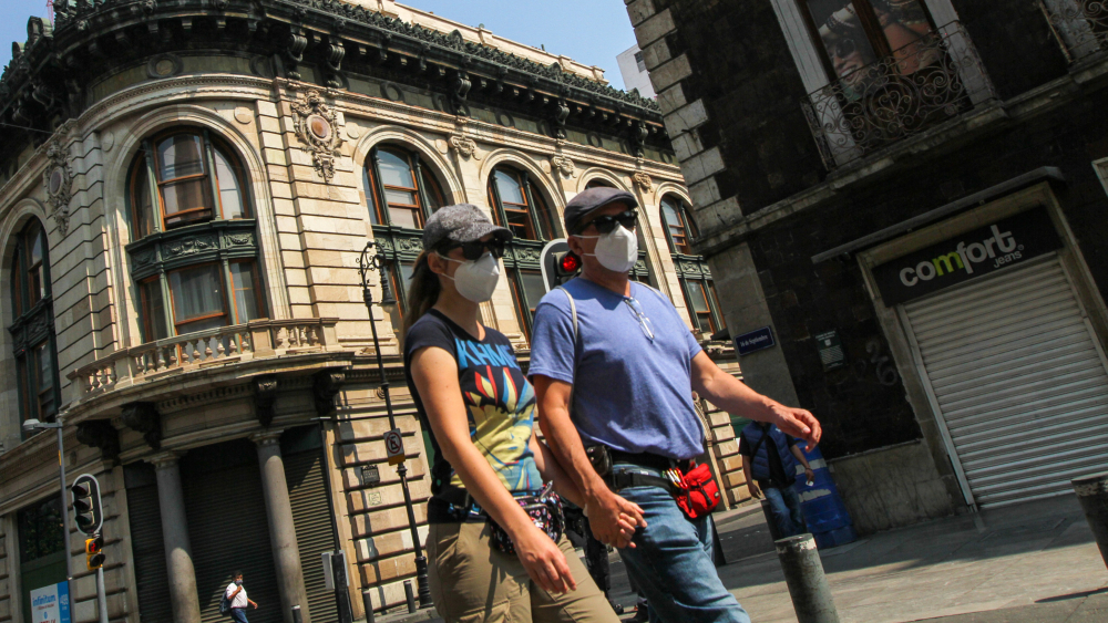 “Si relajamos medidas, puede fallar pronóstico de expertos”, AMLO pide no relajar sana distancia “Si relajamos medidas, puede fallar pronóstico de expertos”, AMLO pide no relajar sana distancia