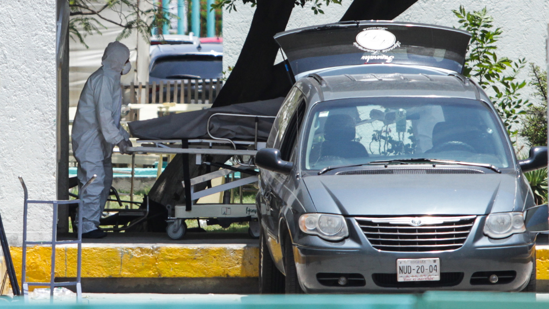 IMSS explica proceso de entrega de cadáveres con diagnóstico de COVID-19