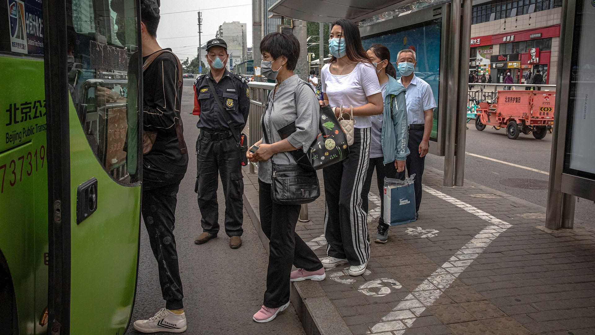 China prevé que vacunas contra COVID-19 pasen a tercera fase de desarrollo en julio