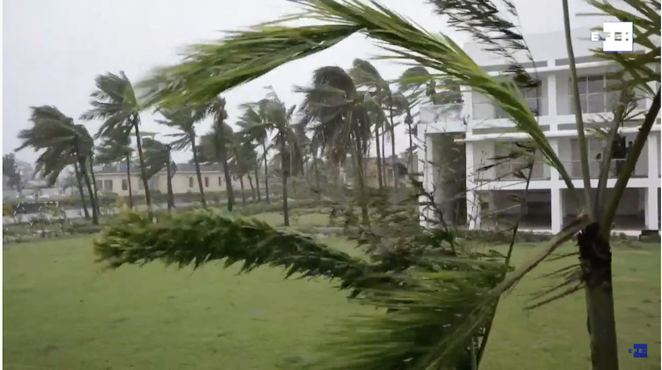 Más de cien muertos tras uno de los peores ciclones en la India y Bangladesh