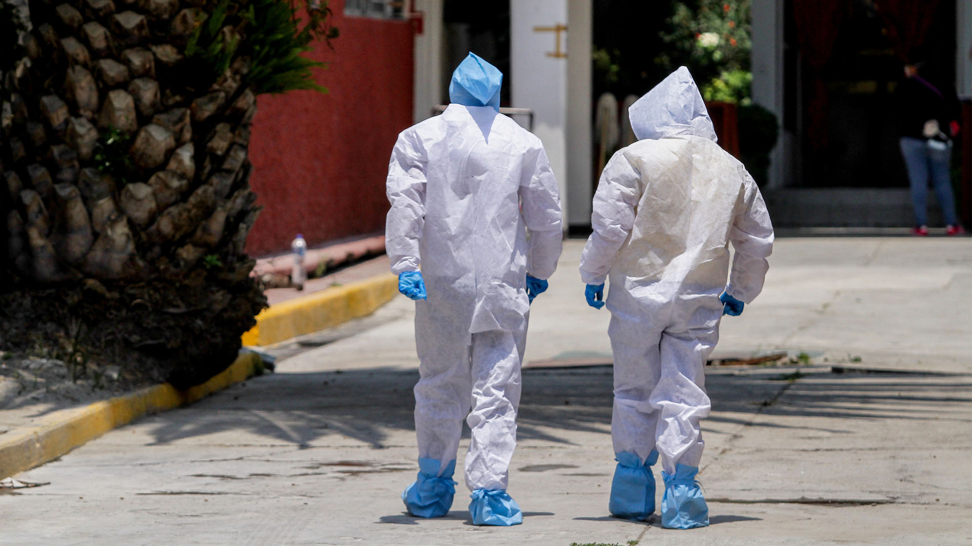 Suman mil 111 intubados por COVID-19 en CDMX; ocupación hospitalaria está al 80 por ciento