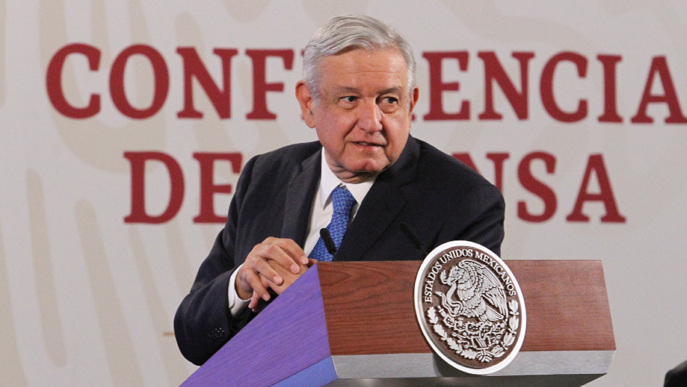 López Obrador se aleja de la transparencia, acusa Coparmex