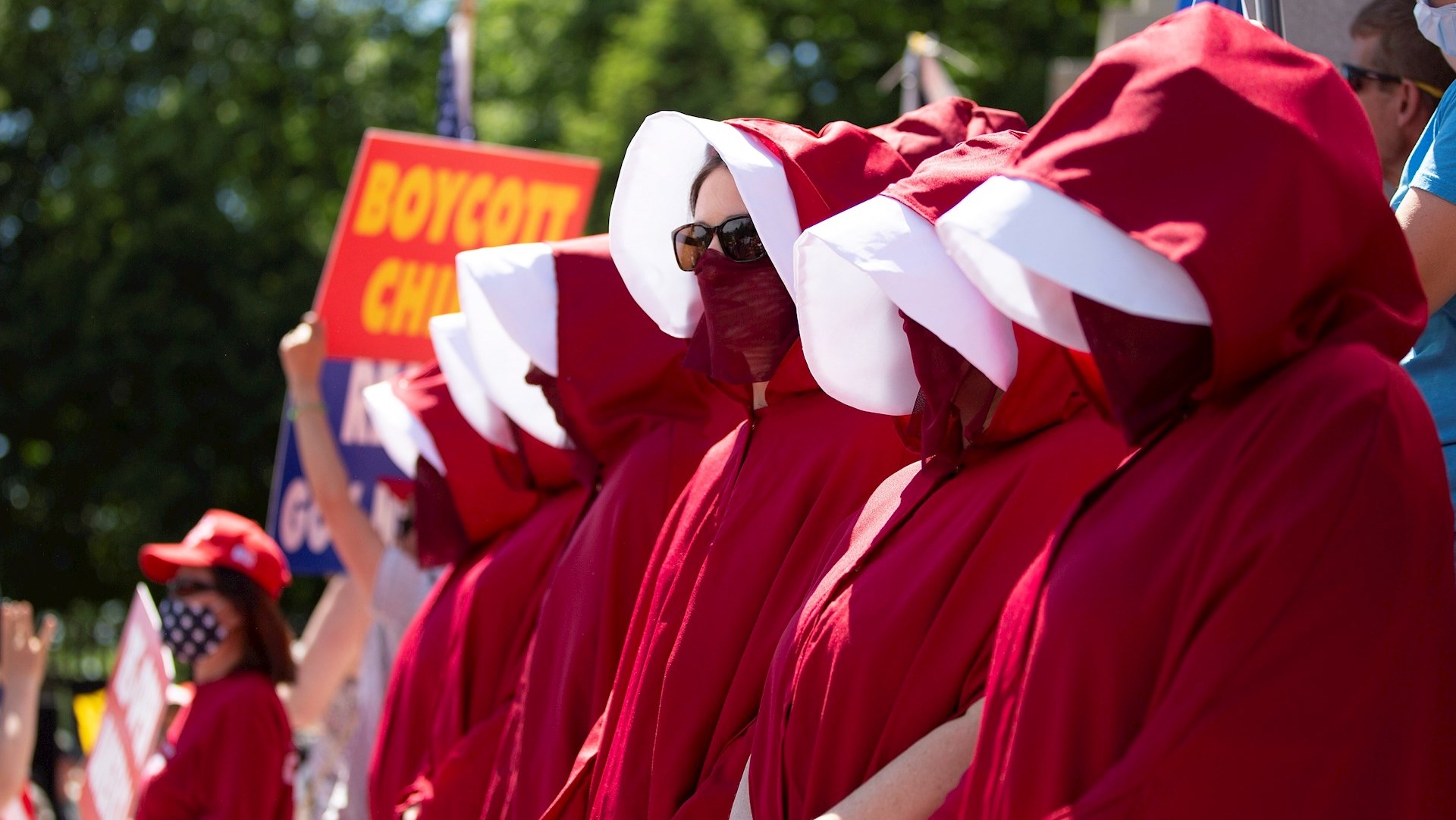 Estados Unidos suma 1.8 millones de casos de COVID-19 y 104 mil 81 muertes