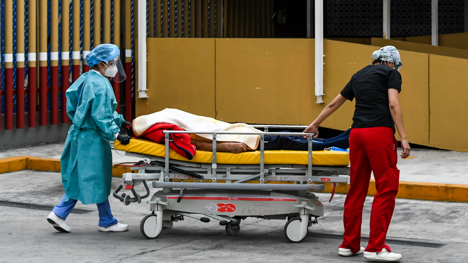 #Video Suman 49 mil 219 casos confirmados y 5 mil 177 defunciones por COVID-19 en México