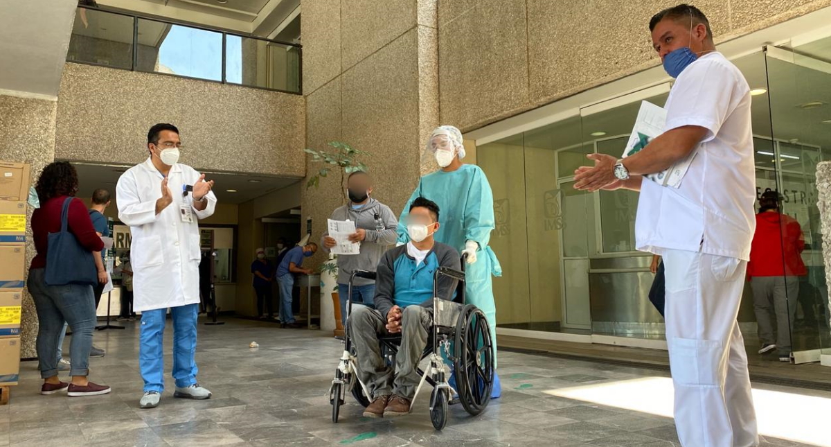 Paciente del IMSS en Puebla supera cuadro avanzado de COVID-19