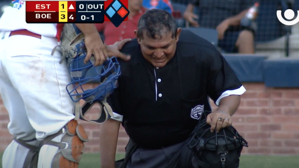 Se desmaya árbitro durante partido de béisbol en Nicaragua
