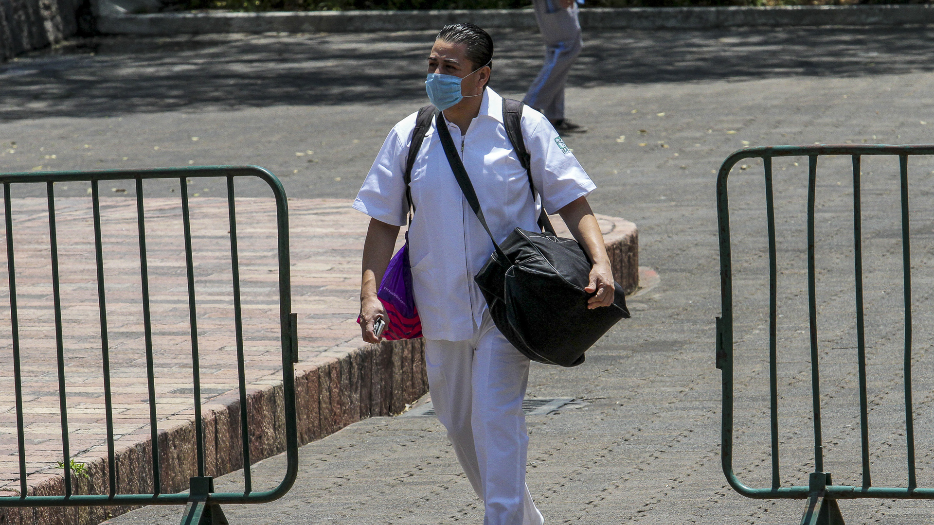 Reconocen como indispensable labor de enfermeros durante pandemia