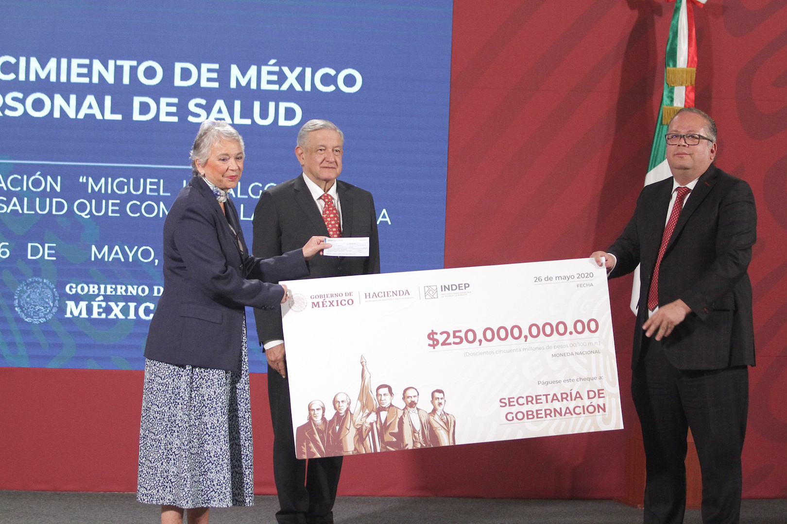 Instituto para Devolver al Pueblo lo Robado entrega 250 mdp para condecoración Miguel Hidalgo