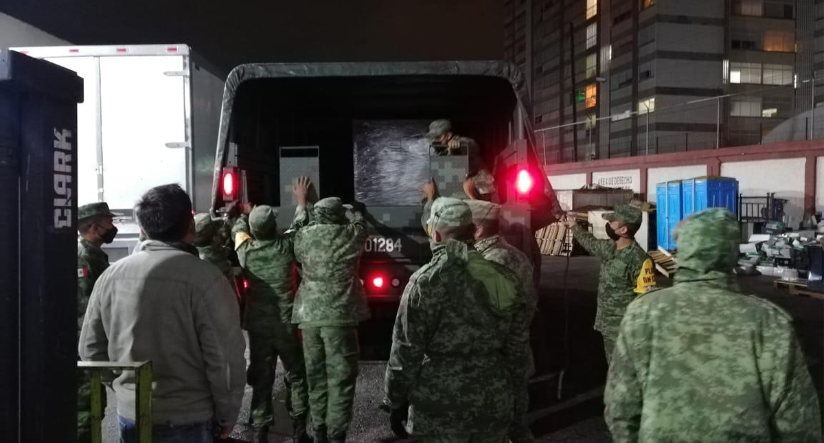 Insabi y Sedena entregan 60 ventiladores a la Ciudad de México para atender pacientes con COVID-19