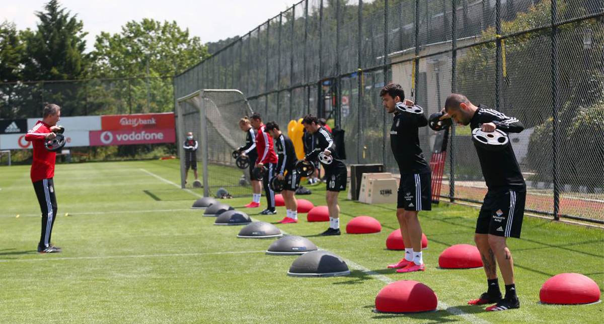 Besiktas detecta ocho casos de COVID-19, tras una semana de volver a los entrenamientos