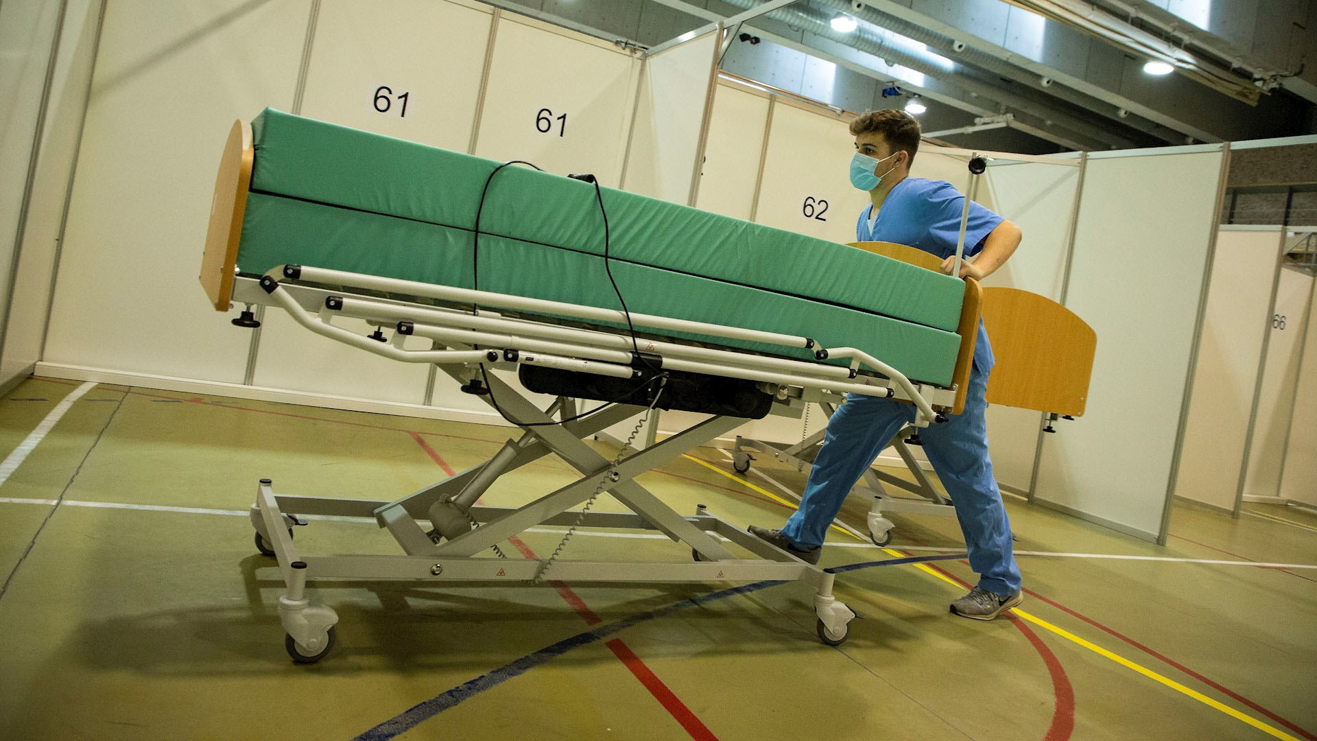 España declara 10 días de luto oficial en homenaje a víctimas de COVID-19