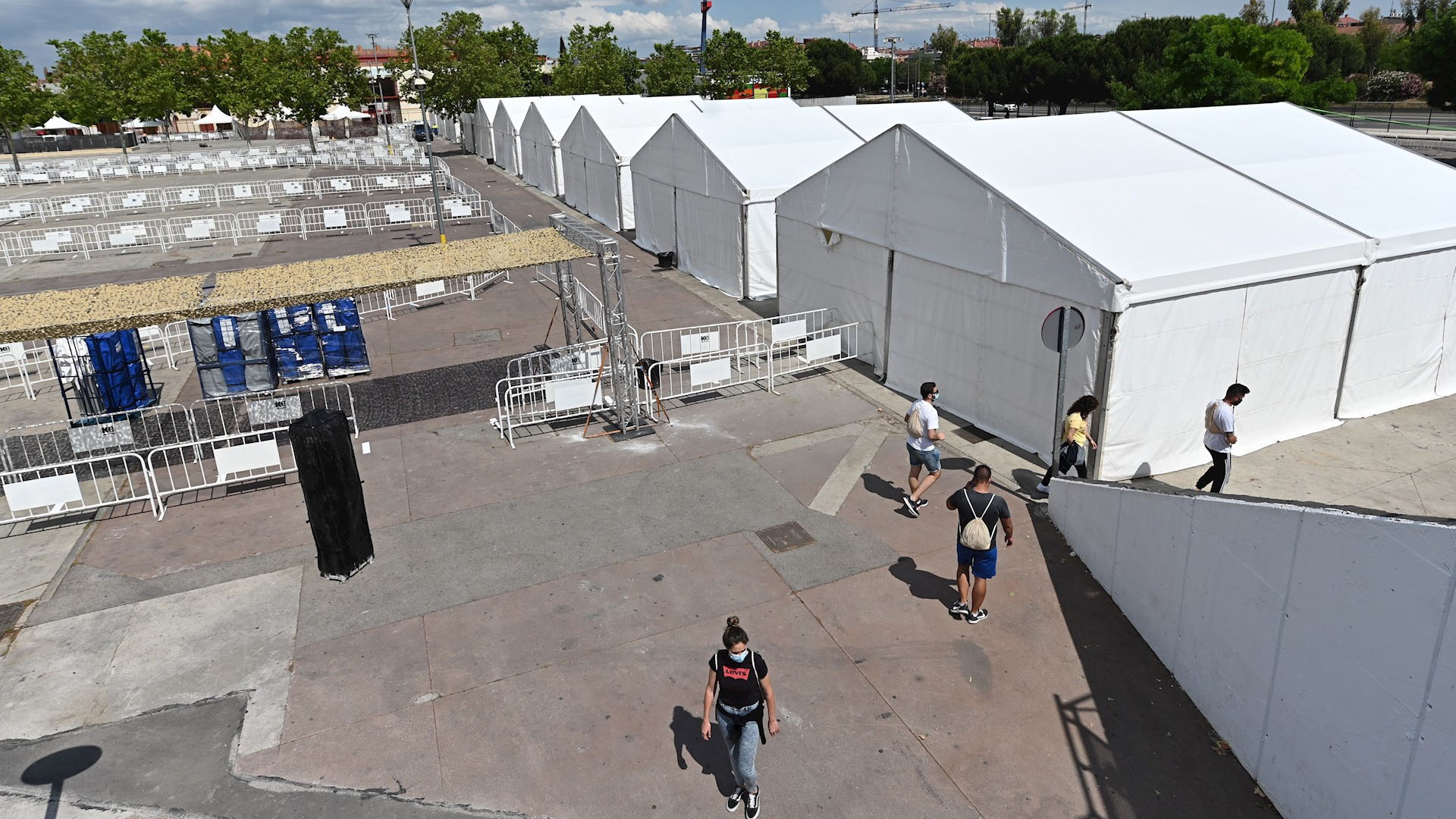 España suma 27 mil 117 muertes por COVID-19