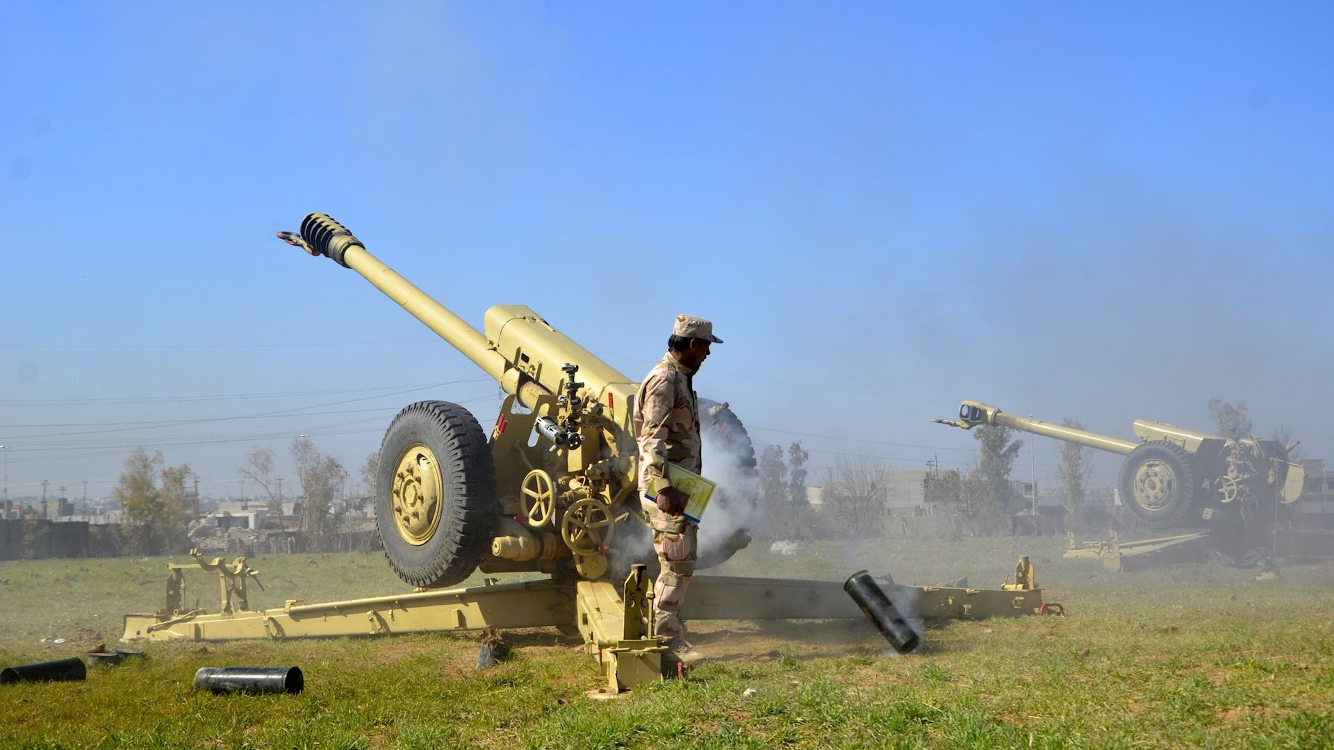 Atacan base militar de Irak que alberga a tropas estadounidenses