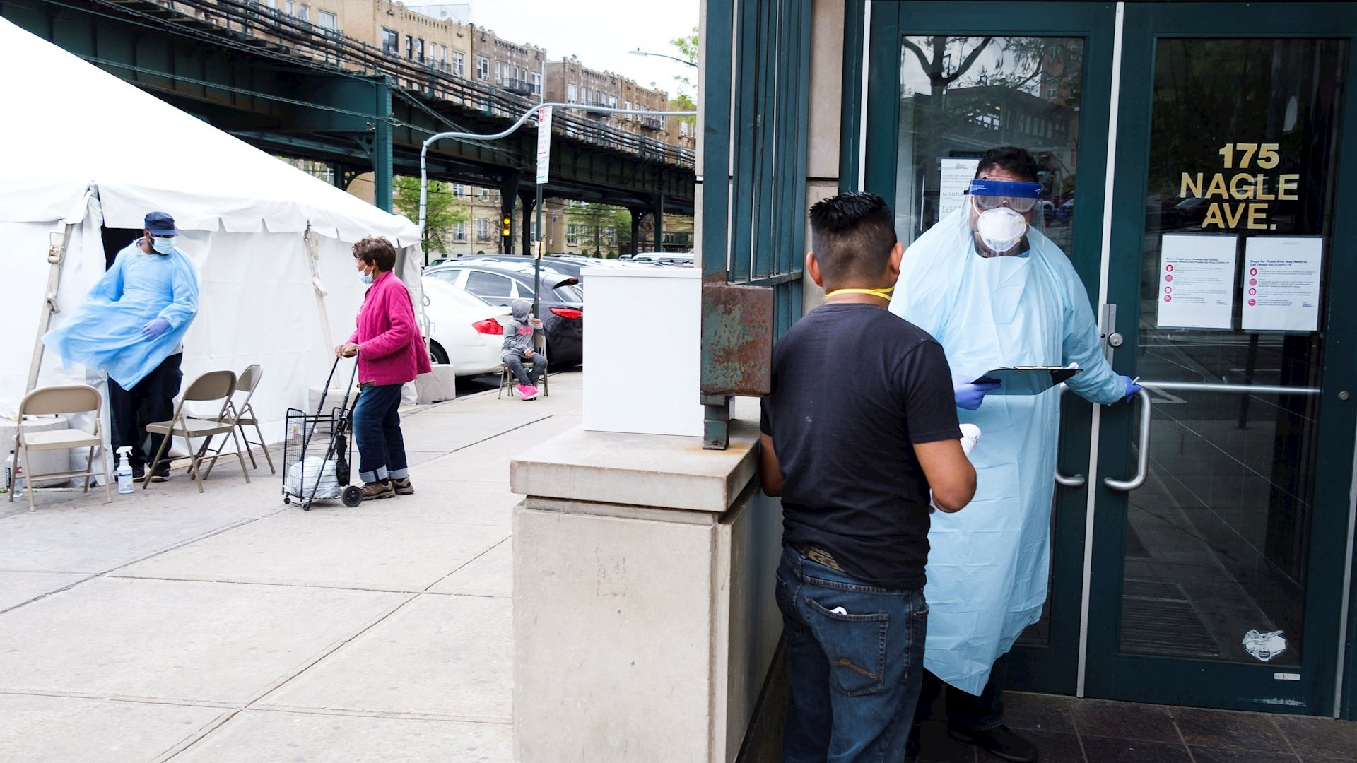 Emite Estados Unidos 2.99 billones de dólares en deuda para paliar estragos económicos del COVID-19