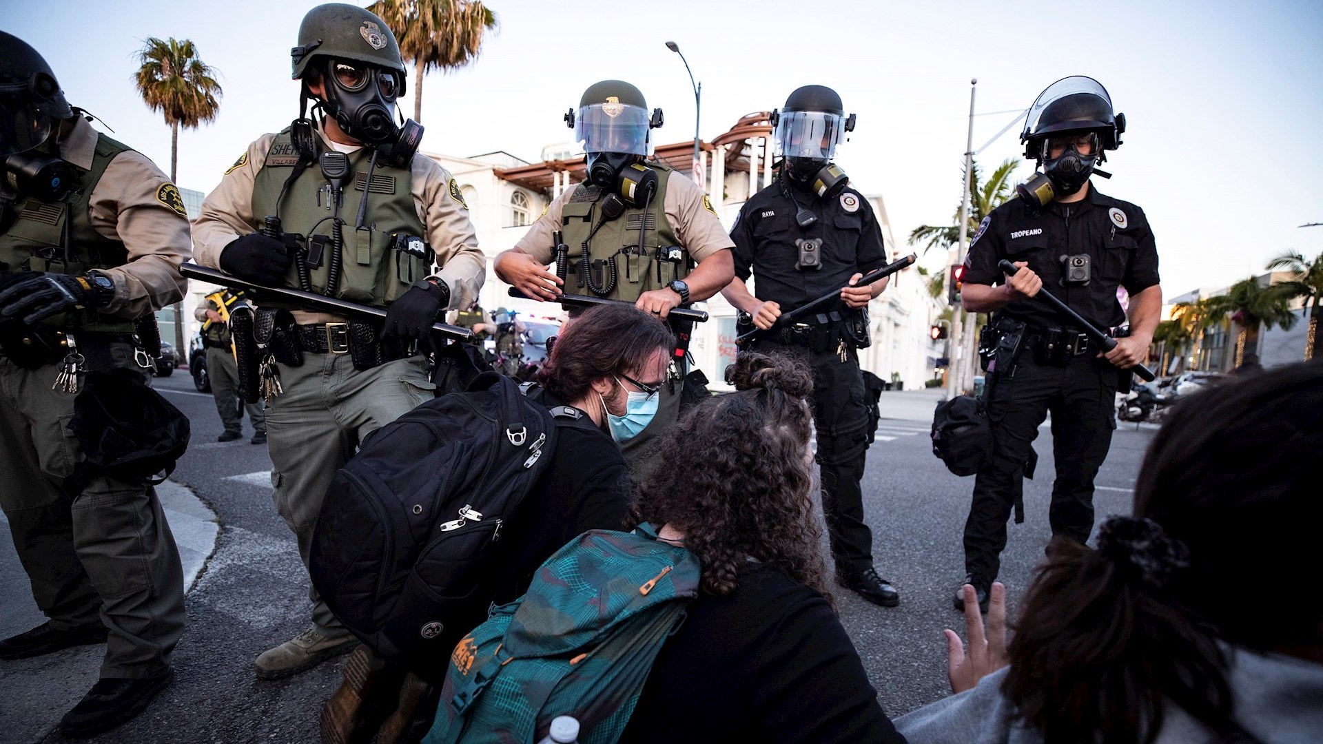 Con toques de queda y refuerzos, Estados Unidos se blinda frente a nuevos disturbios