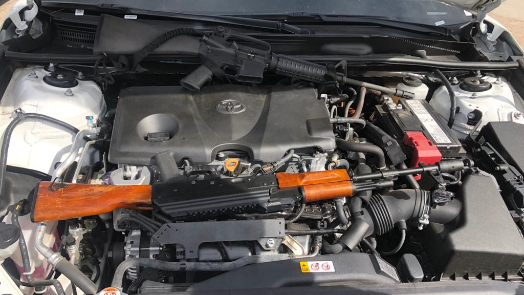 Guardia Nacional decomisa arsenal y detiene a estadounidense en Sonora