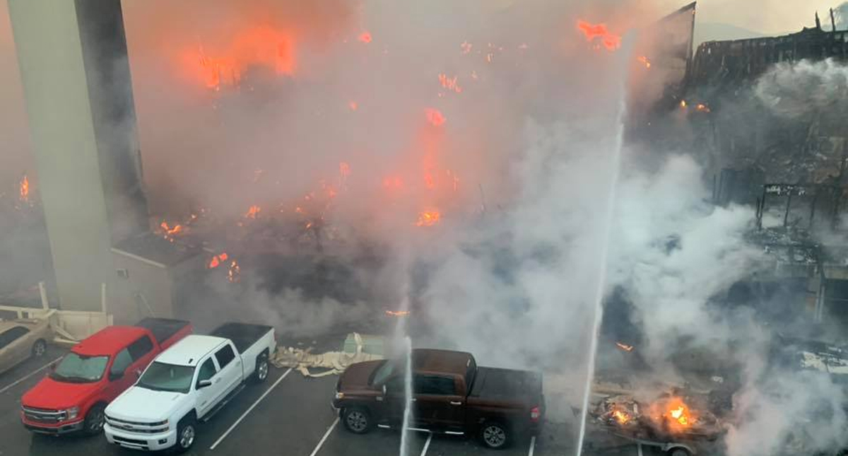 #Video Se registra incendio en complejo de condominios en Texas