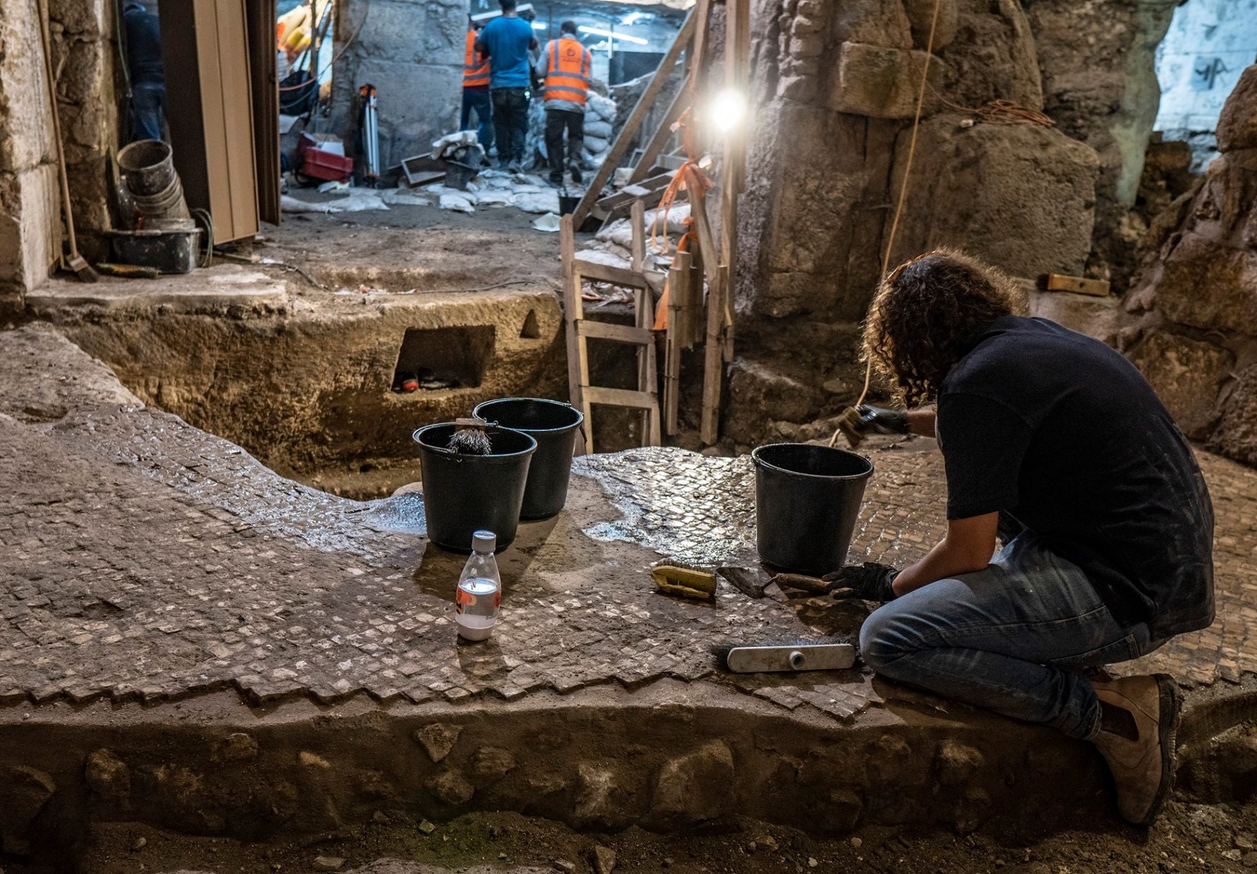 Encuentran complejo subterráneo de hace dos milenios en la antigua Jerusalén