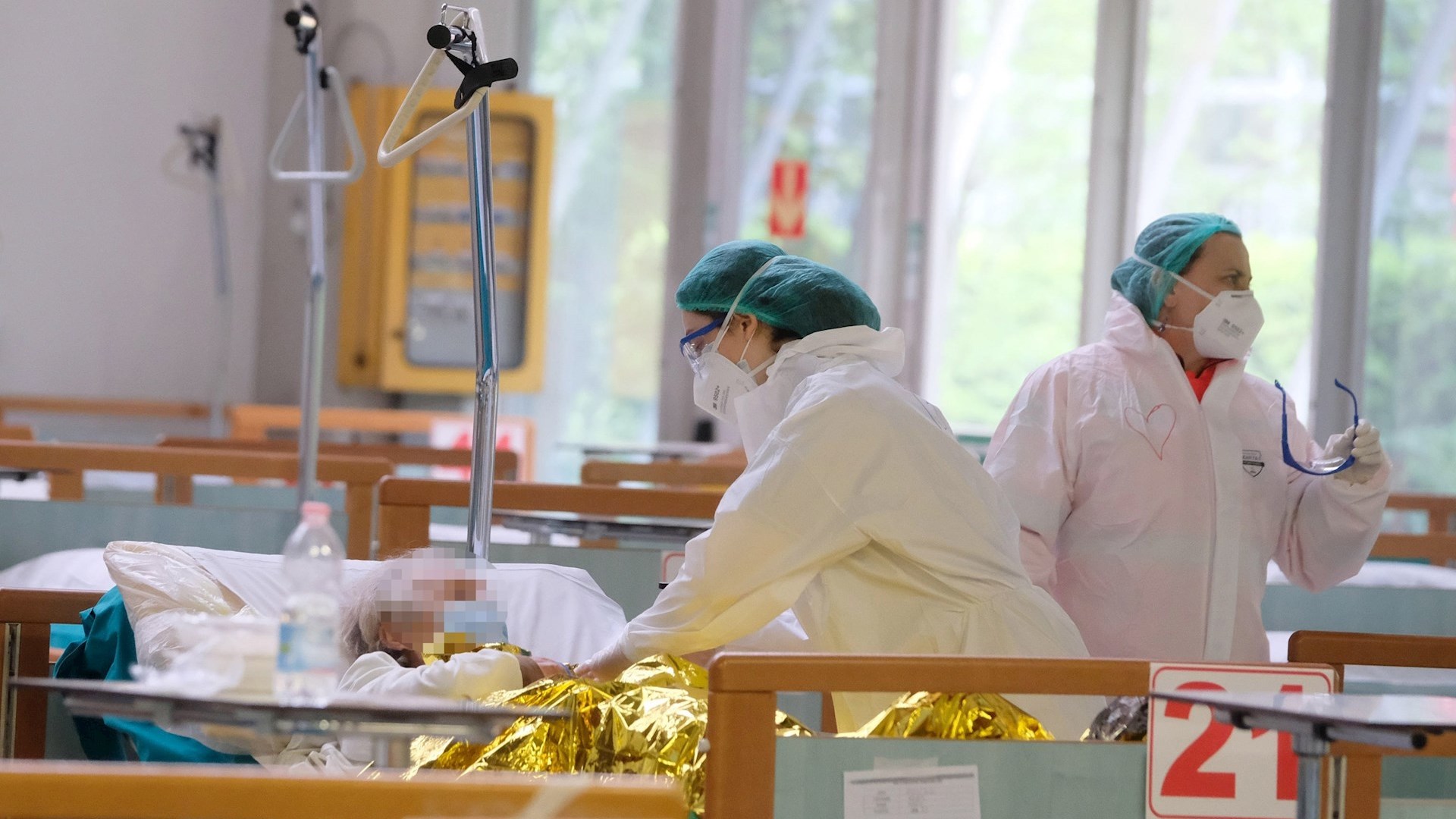 Repunta cifra diaria de muertos en Italia; suma 29 mil 684 defunciones