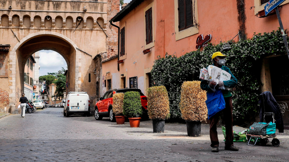 Italia sumó 179 muertos por COVID-19 en un día; sigue reduciendo contagios